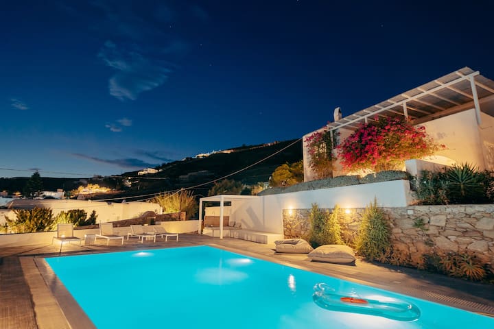 Bougain Villa • Private Pool & Stunning Sea View