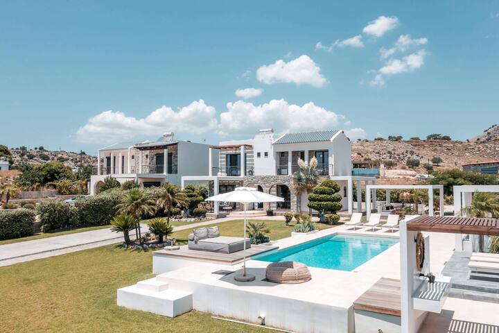 Oneiro Villa – Voted the Best Villa on the Island! gallery image 3