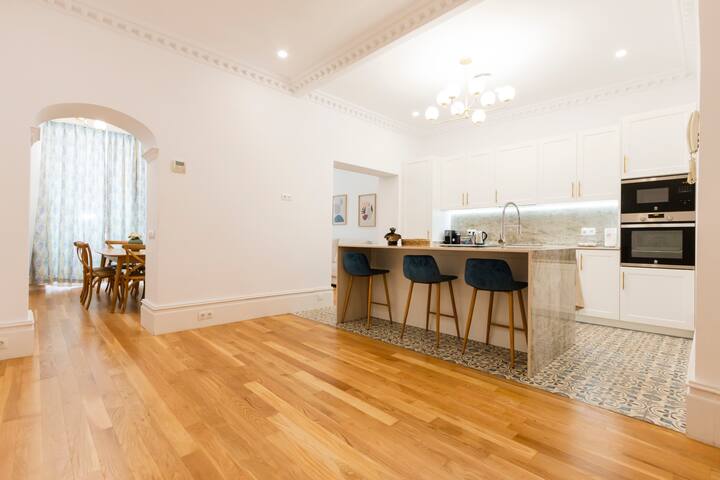 Plaza Mayor 4 Bedrooms 3 Baths Refurbished – 8pax gallery image 5