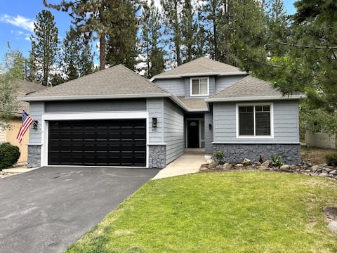 Peaceful Graeagle Home | Near Golf, Lakes & Trails
