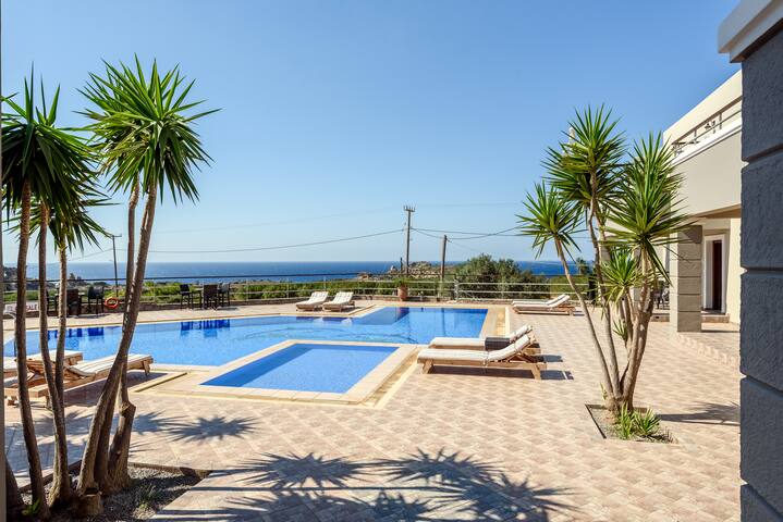 Nireides Villa complex in Elafonisos ‘SUPERB’ gallery image 2