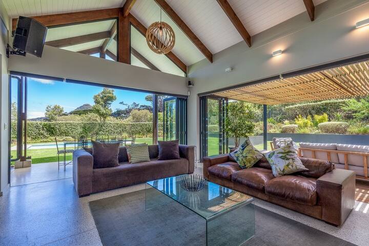 Modern family home in Hout Bay security estate gallery image 5