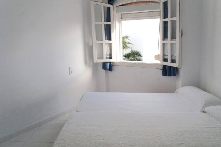 Спална соба 2 (2 кревета)