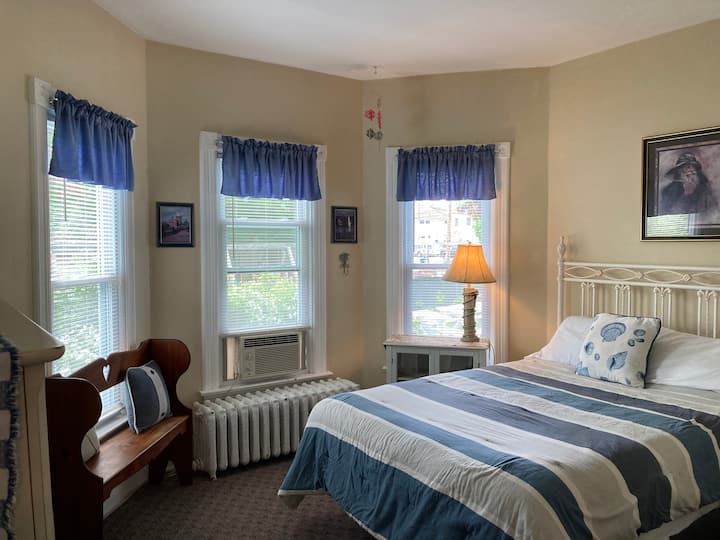 Chumba cha kulala cha 2 - Kitanda cha malkia, ghorofa ya 1