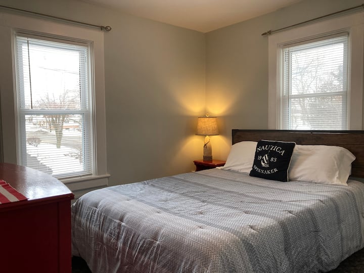 Საძინებელი 2 საწოლი 152 × 203 სმ