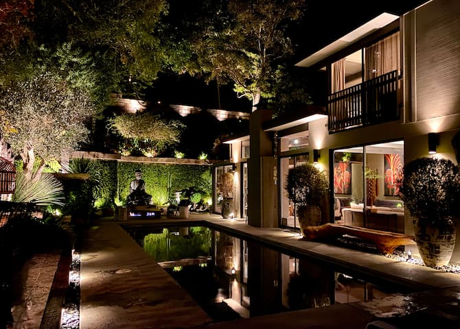 Satori Retreat House + Heated Pool