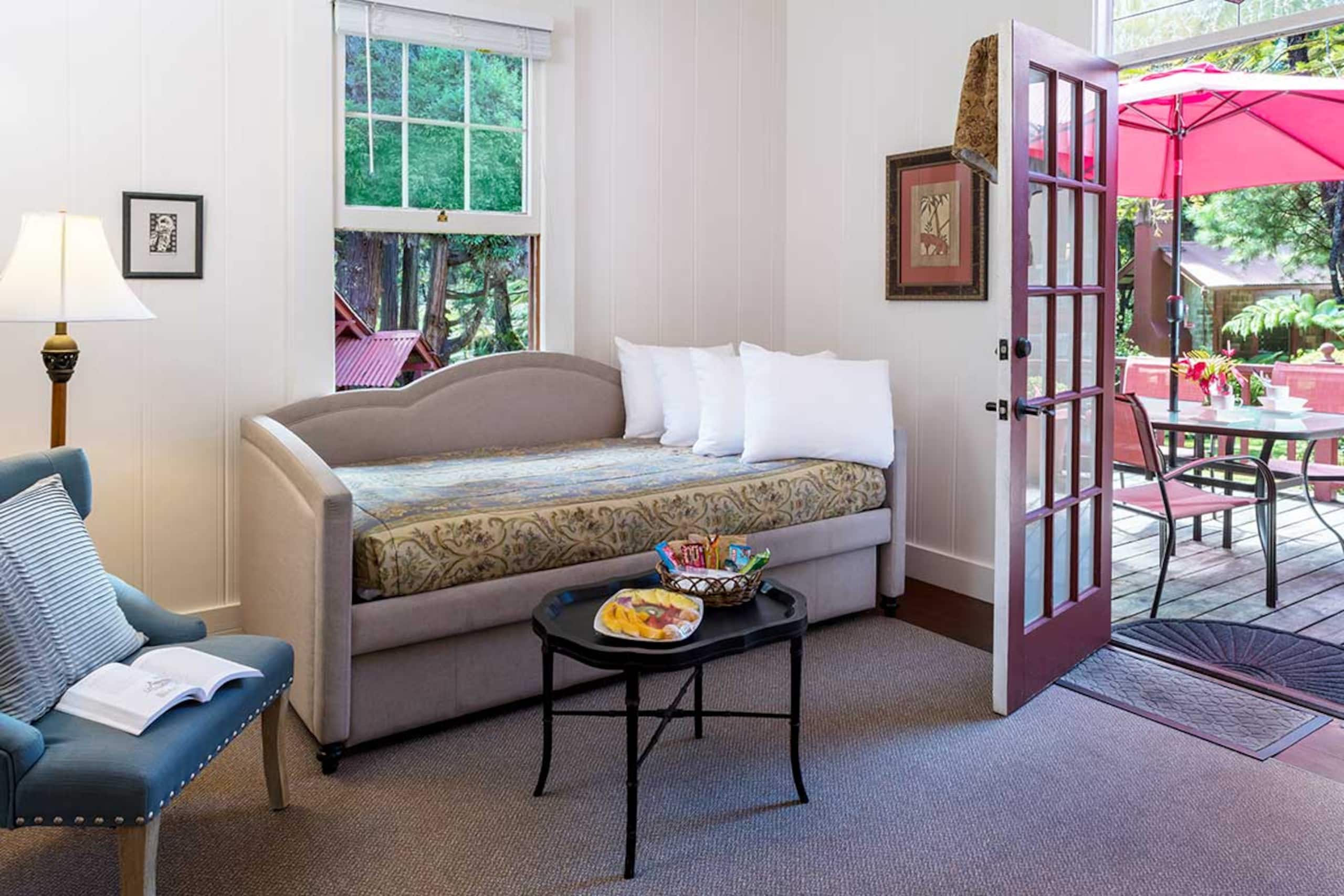 Family Suite for 3,  1 mile to Park - Photo 1