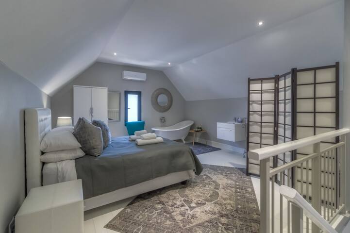 Crossfire @ Home – 106 Vyfster gallery image 3