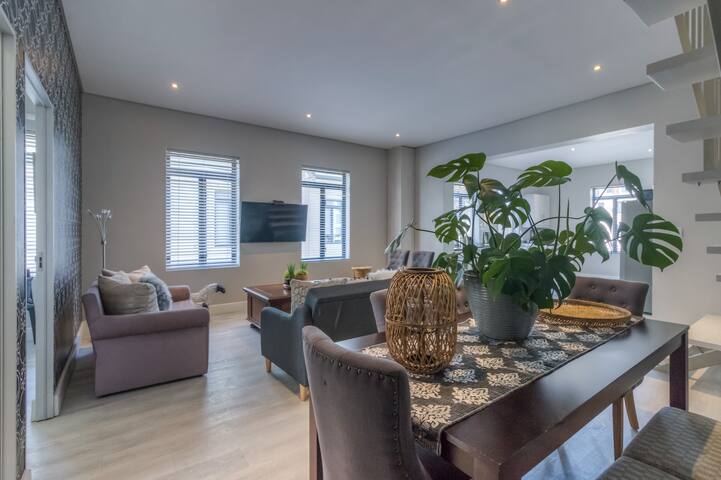 Crossfire @ Home – 106 Vyfster gallery image 5