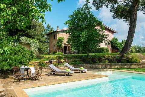 Villa Belvedere beautiful view surrounded by greenery