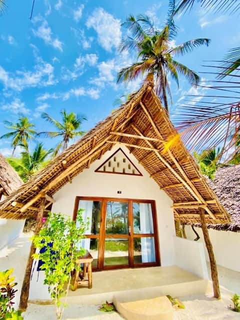 Mnana Beach Bungalows- Room with private bathroom6