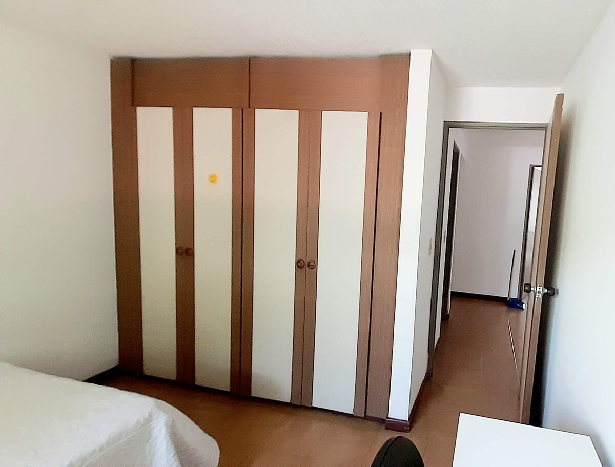 Ormar u spavaćoj sobi