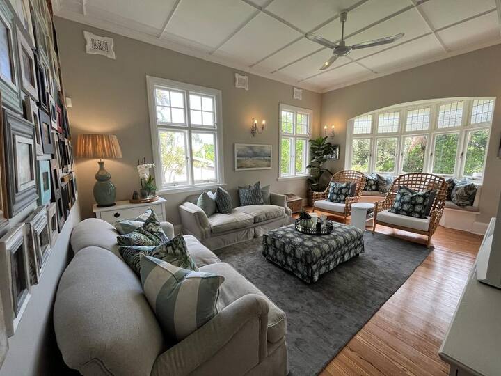 Large Durban (Essenwood) Family Home - Durban