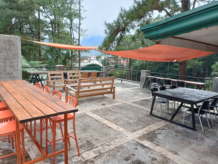 Ozark Garden Deluxe Suite. Breakfast Included. - Baguio