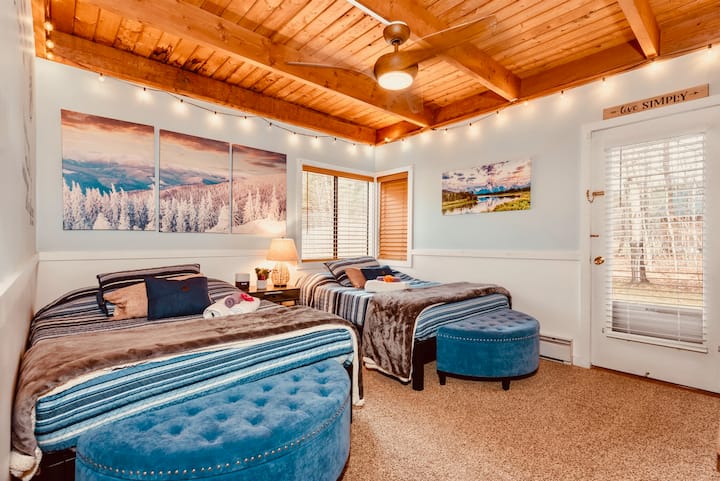 楼下双人床全功能卧室