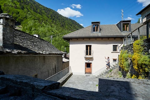 Wild Valley Rustico Grande in Onsernone Valley