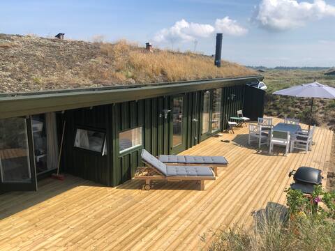 Wonderful summerhouse in the dunes of the North Sea