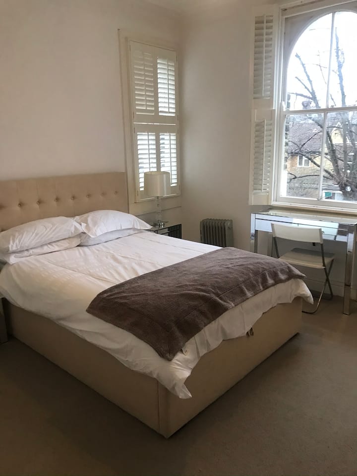 Wimbledon Holiday Rentals & Homes Wimbledon, Wimbledon, United