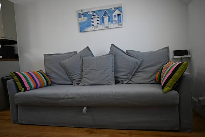 Apartment No. 8, 1 Bed,  Sleeps 4 - Dawlish