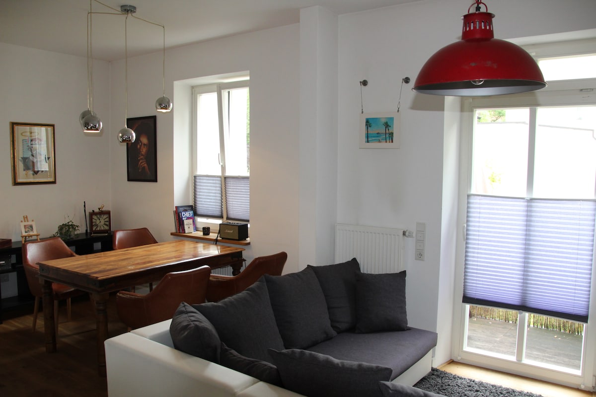 Top performing Airbnb: Oktoberfest 2 min walk - Design apartment max 4.P in Schwanthalerhöhe