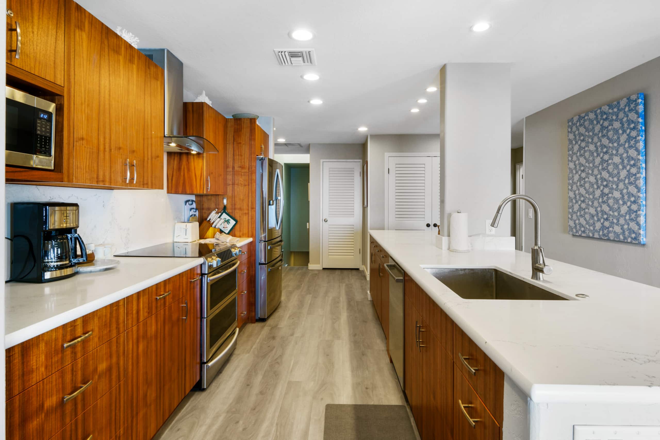 Condo in KAILUA-KONA · ★4.7 · 2 bedrooms · 3 beds · 2 baths - Image 15