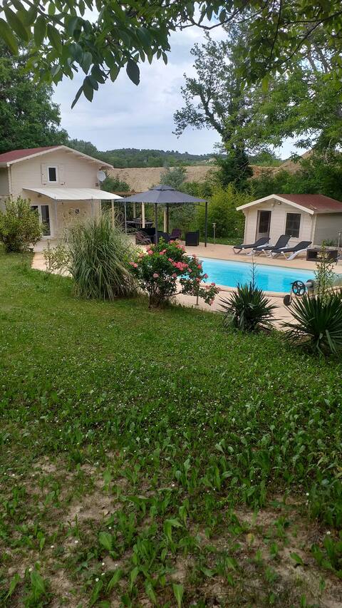 Gîte en Provence with swimming pool and spa
