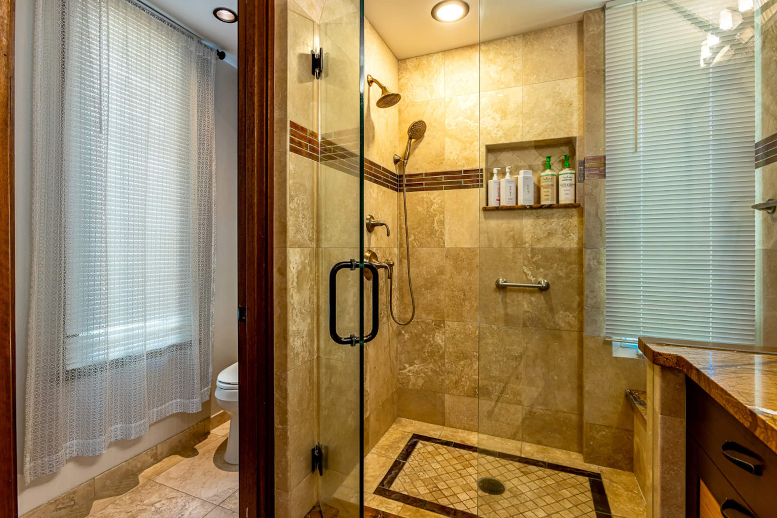 Condo in Kihei · ★4.98 · 1 bedroom · 1 bed · 2 baths - Image 18