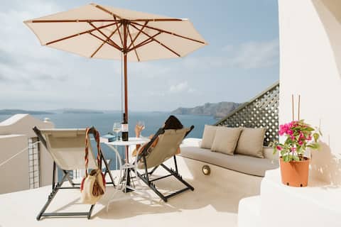 Pano Meria Cave House One in Oia