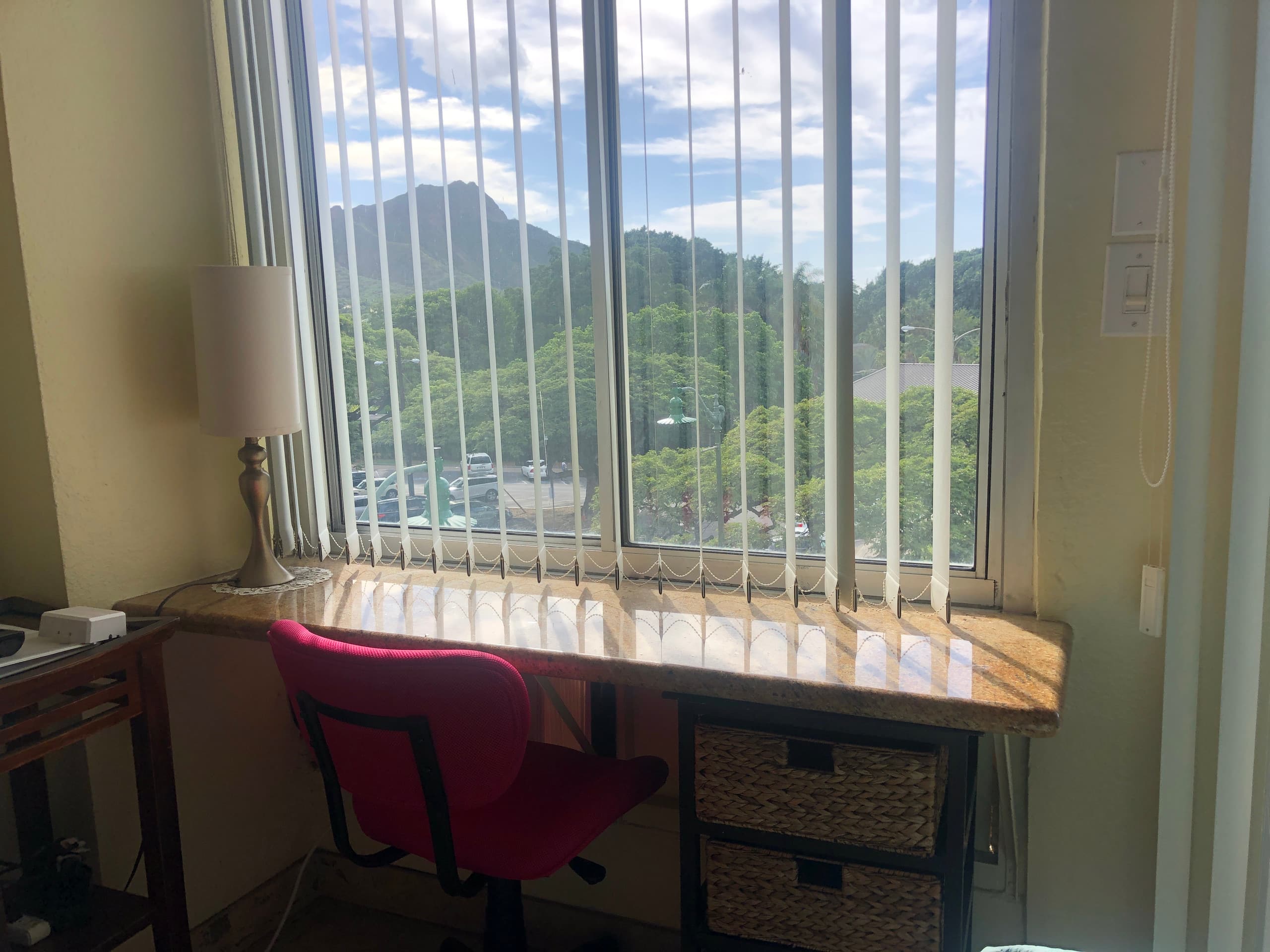 Condo in Honolulu · ★4.58 · 1 bedroom · 1 bed · 1 private bath - Image 2