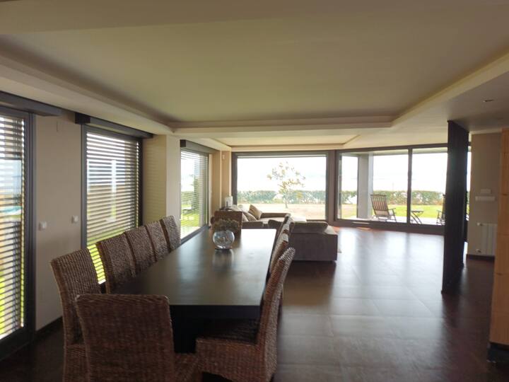 Single-family house with spectacular views