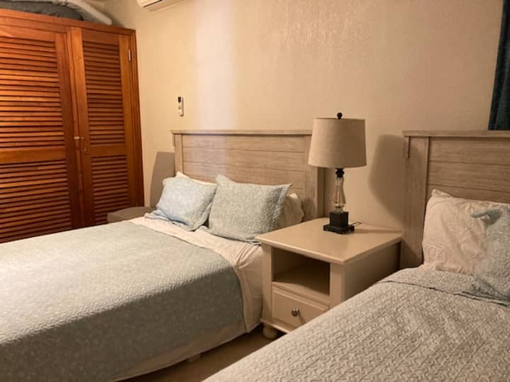 dhoma e dytë e gjumit me dy krevate dopio "queen"