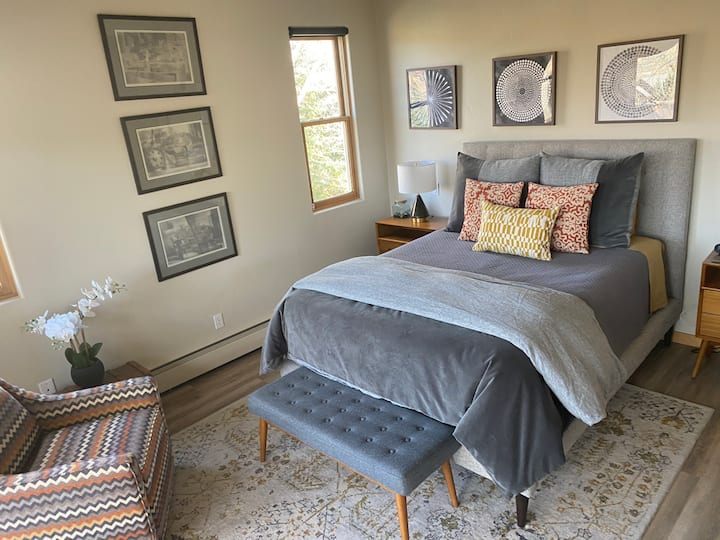 Quiet, cozy and comfy!