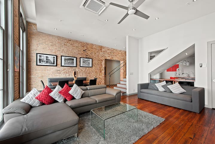 Luxury 4BR/3BA with Pool & Hot Tub Near French Qtr