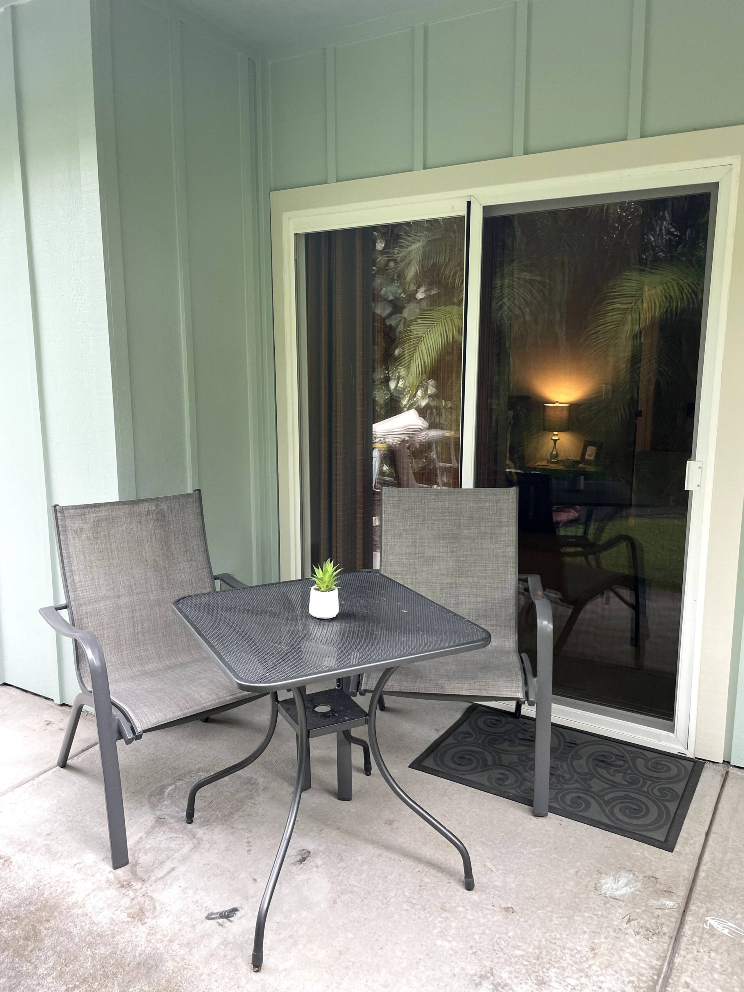 Beautiful Garden Guest Suite - Photo 12