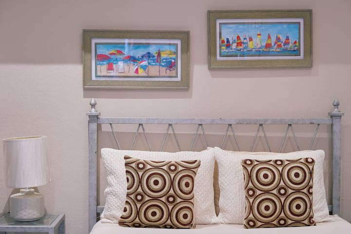 The Third Bedroom.