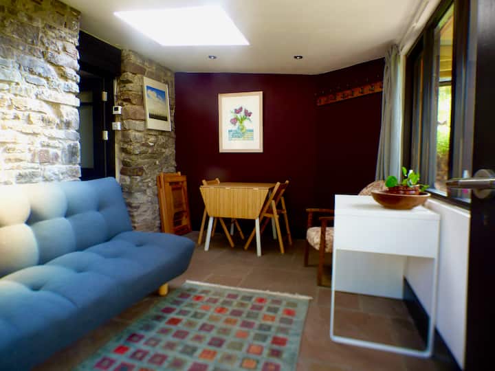 Sunce/dnevni boravak s ulaza.