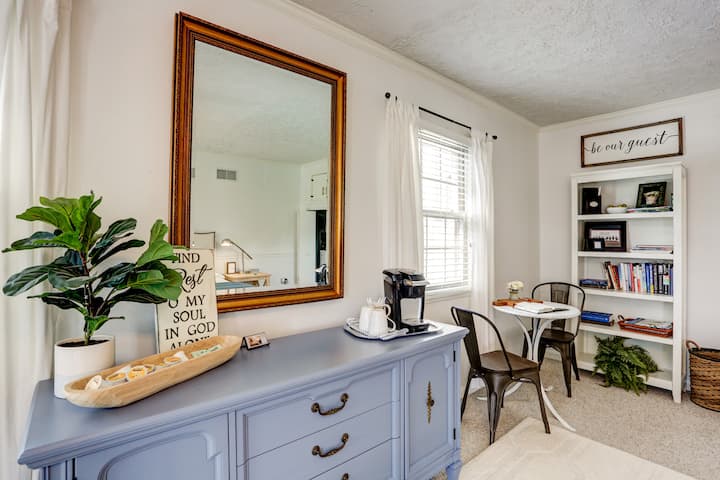 Sequestered Suite - perfect social distancing spot