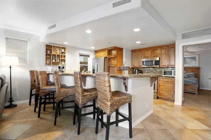 Spacious, Updated, Indoor Outdoor Living in MB! gallery image 3