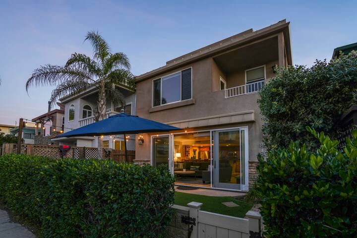 Spacious, Updated, Indoor Outdoor Living in MB! gallery image 2