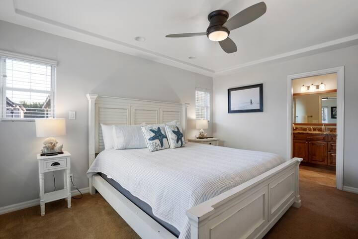 Spacious, Updated, Indoor Outdoor Living in MB! gallery image 5