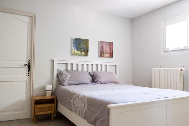 Главна спалня долу