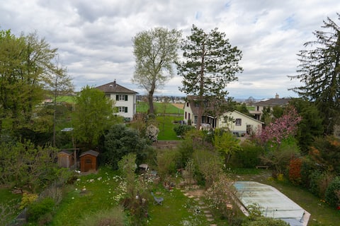 In the green, with good connection to the centre