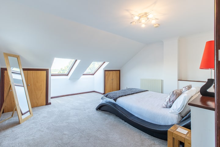 ห้องนอนใหญ่