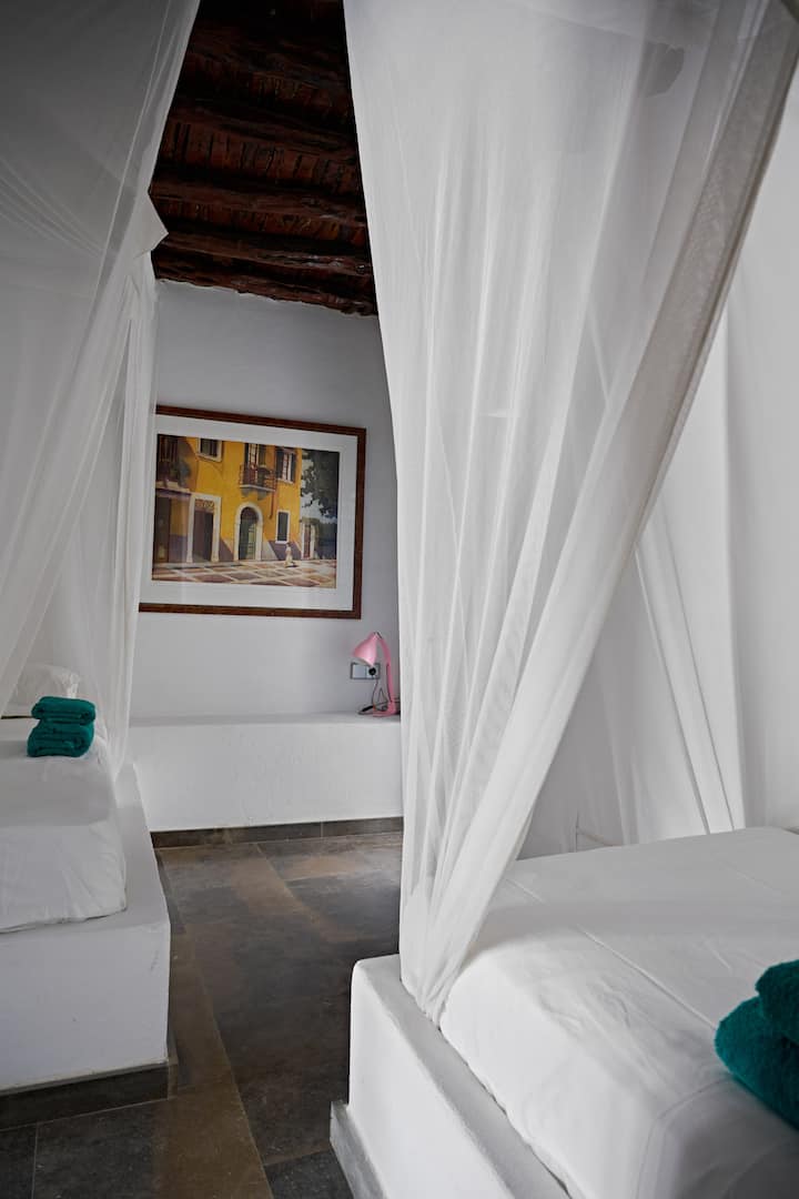 dhomë gjumi dopio, krevate tek