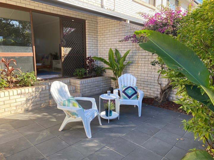 Walk to Casino, Pacific Fair & Beach 2 Bed T’House