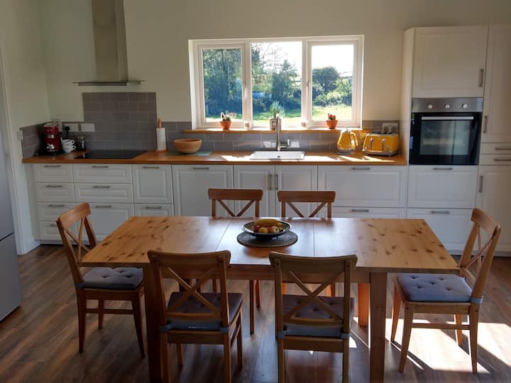 Tinnaberna-View - Cosy Bungalow close to Beach