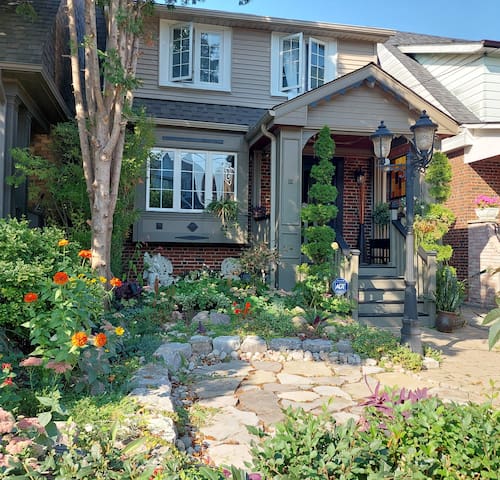 Home Away from Home on St. Clair W./Corso Italia