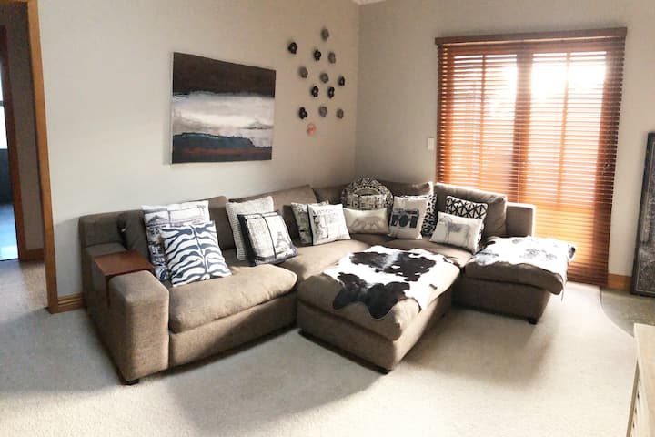 חדר טלוויזיה - להתכרבל בישיבה!