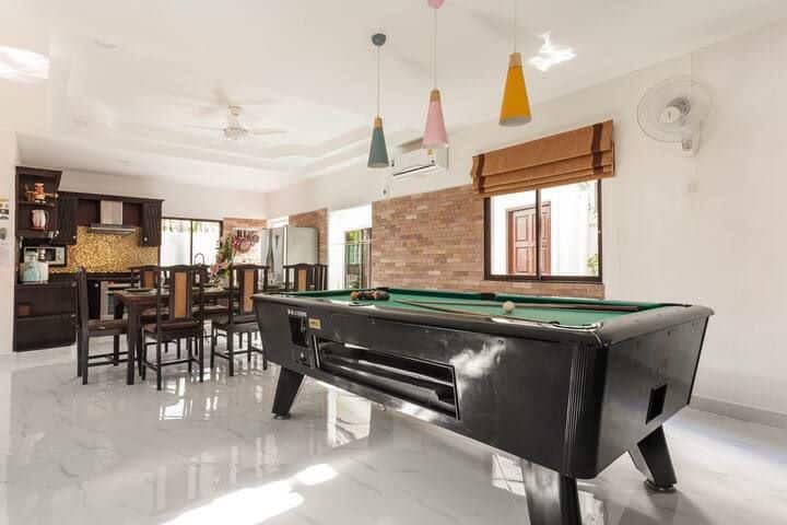 سنوكر والمطبخ.