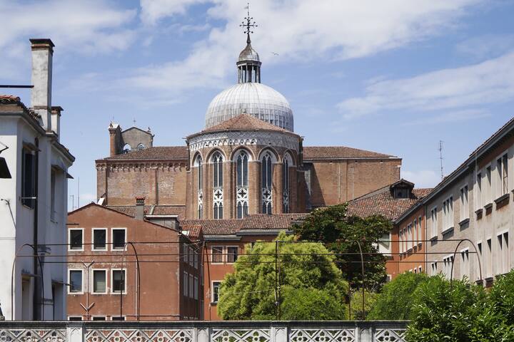 Melusina Young – large terrace gallery image 4